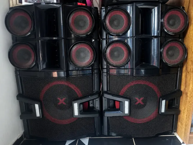Caixas de Som + Painel de controle DJ