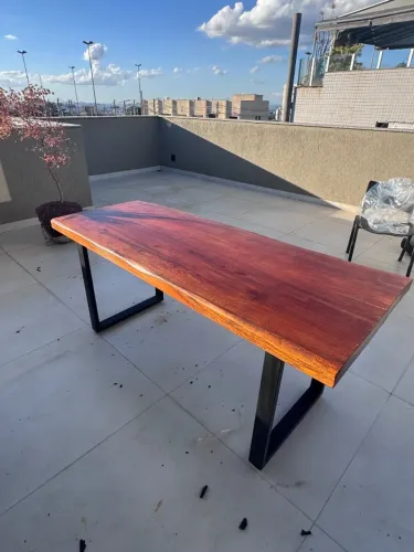 Mesa de jantar retangular de madeira 6 lugares