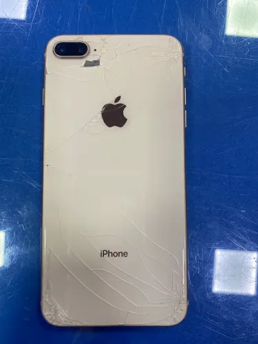 IPHONE 8 PLUS