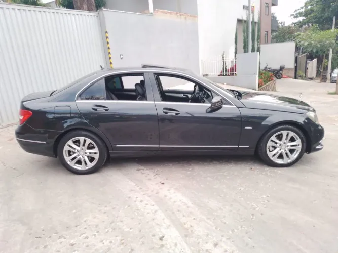 Mercedes-Benz C-200 CGI Avantgarde 1.8 16V 184cv Aut. 2012