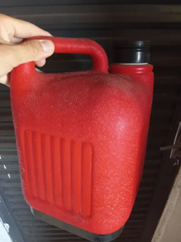 2 por 1..Garrafa térmica e Caixa térmica