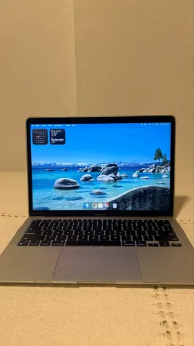 Apple Macbook Air (13 polegadas, 2020, Chip M1, 256 GB de SSD) - Prata