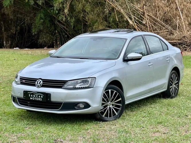 Volkswagen Jetta Highline 2.0 TSI 16V 4P Tiptronic 2014
