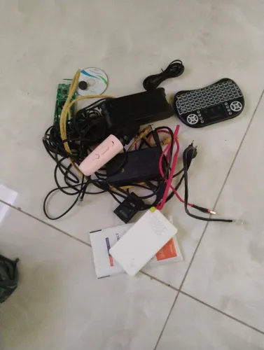 Lote de eletrônicos