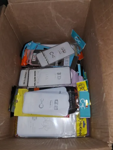 Kit com 150 peliculas e 135 capinhas para Samsung, Xiaomi e Iphone