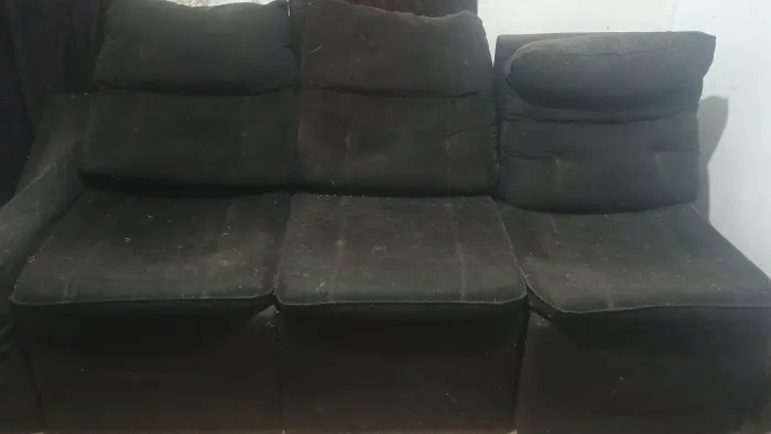 DOAÇÃO de sofás retráteis e reclináveis