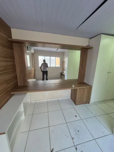 MÓVEL COM BANCADA QUARTO DE CASAL