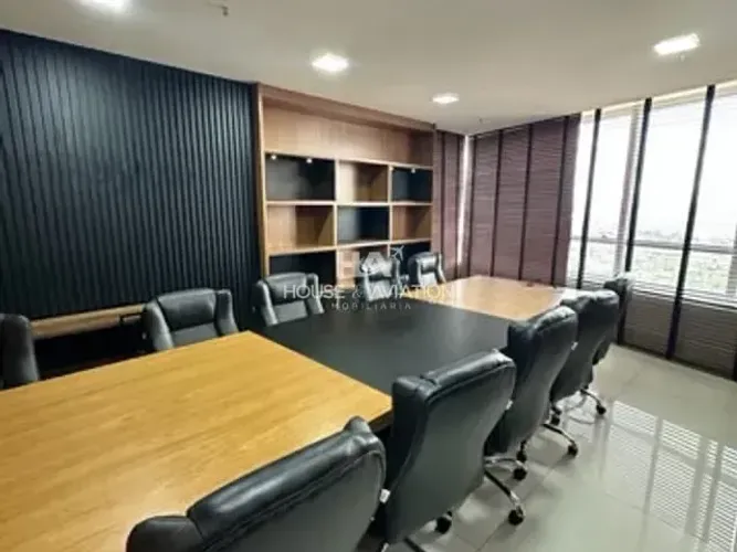 Sala comercial pra alugar no Lozandes