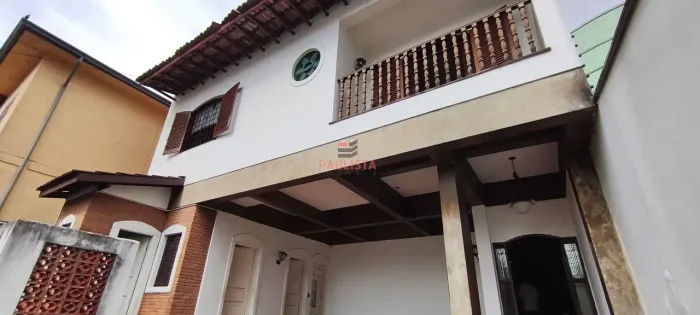 SOBRADO COMERCIAL E RESIDENCIAL PARA LOCAÇÃO  ACESSÍVEL  300 m DO METRÔ PRAÇA DA ÁRVORE | 