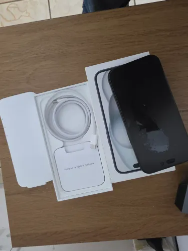 iPhone 15 128