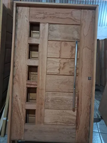 Porta pivotante 128x214mt madeira Angelim