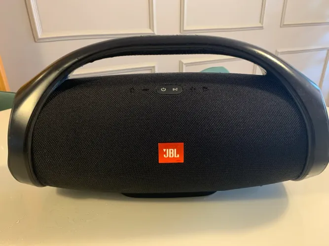 JBL Boombox 