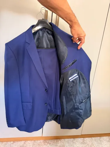 TERNO BOGGI MILANO SLIM - AZUL-MARINHO NAVY | ELEGÂNCIA E CAIMENTO IMPECÁVEL