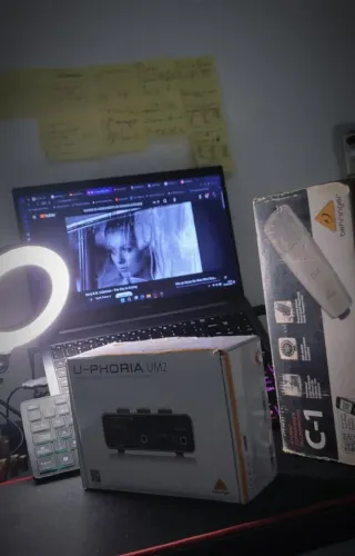 Home Studio Completo Behringer | UM2 + Microfone C-1 Condensador ( Profissional )