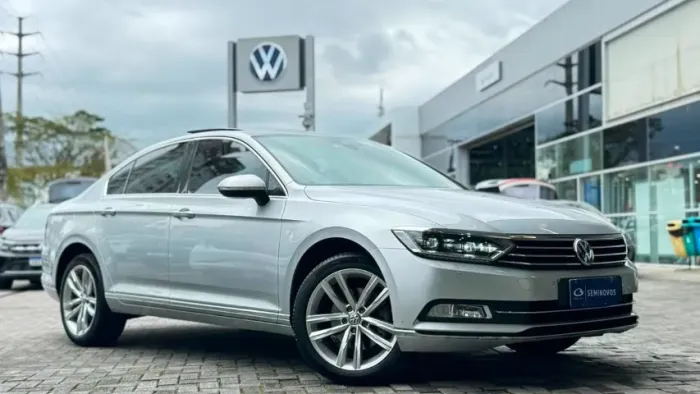 Volkswagen Passat Highline 2.0 TSI 220cv Tip. 2018