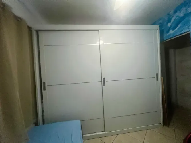 Guarda-Roupa espaçoso