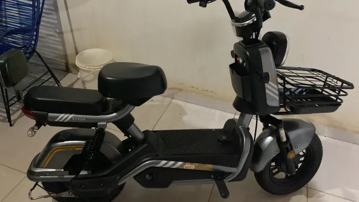 Moto elétrica Super Joy 800w novinha