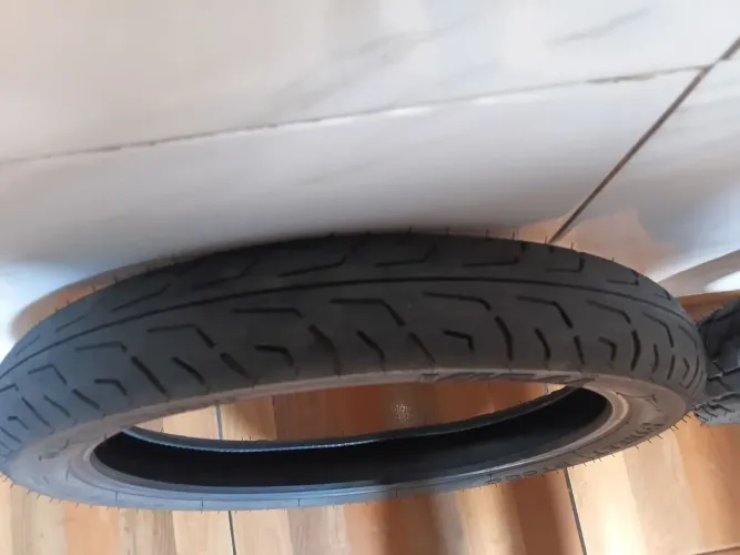 Pneu aro 17