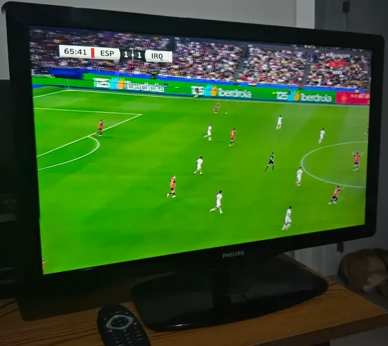 TV LCD PHILIPS 32"