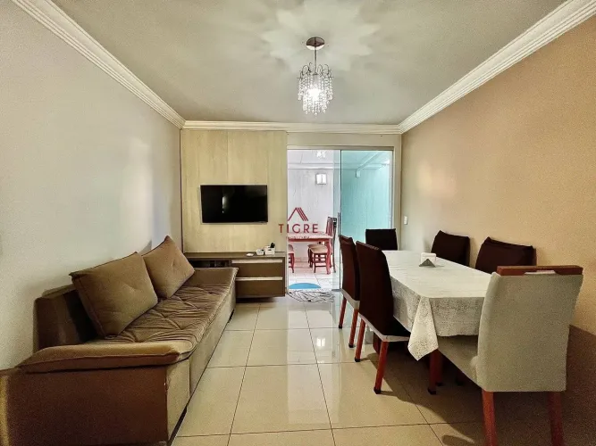Apartamento mobiliado com área privativa Itapoã