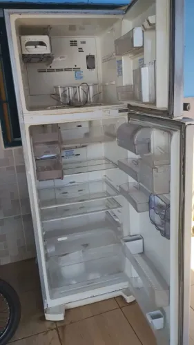 Geladeira electrolux