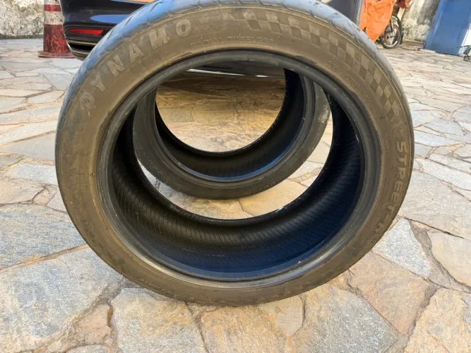 Pneus aro 235/45 aro 18