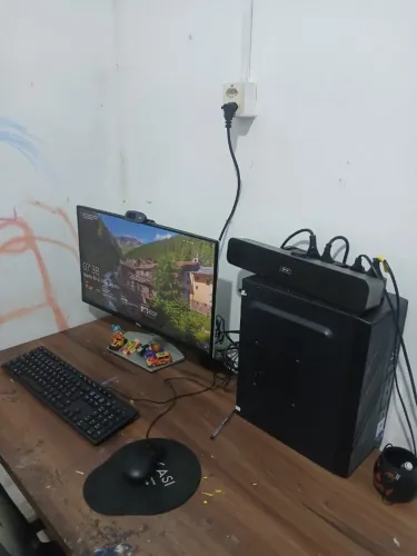 Computador completo com monitor de 24p