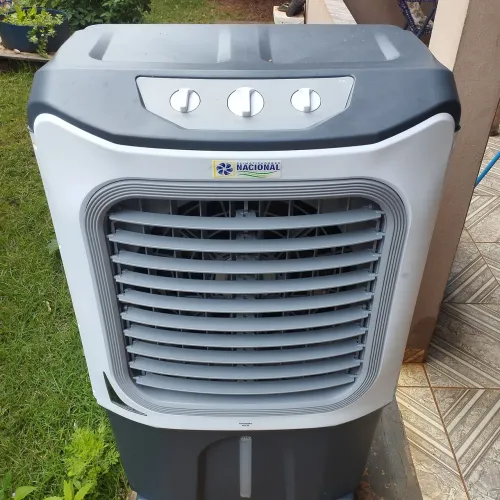 CLIMATIZADOR 70 LITROS SEM DETALHES 250W POTÊNCIA
