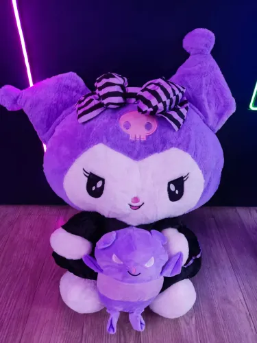 Pelúcia Gigante Kuromi