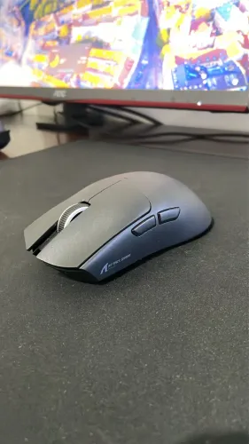Mouse Para Jogos Attack Shark X11 Paw3311 Rgb Charger Cor Preta