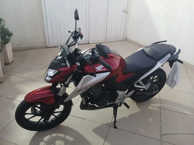Honda cb twister 300 f