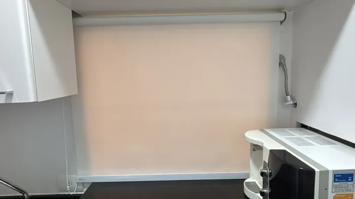 Cortina roll on Uniflex