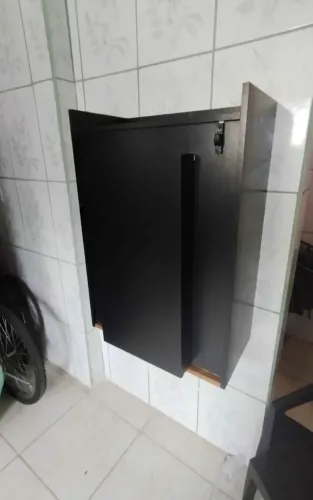 Armário de Cozinha (Mesa Dobrável Embutida) - Ideal para Espaços Pequenos