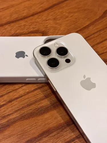 IPHONE 15 PRO