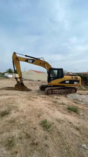 Escavadeira caterpillar 320D 