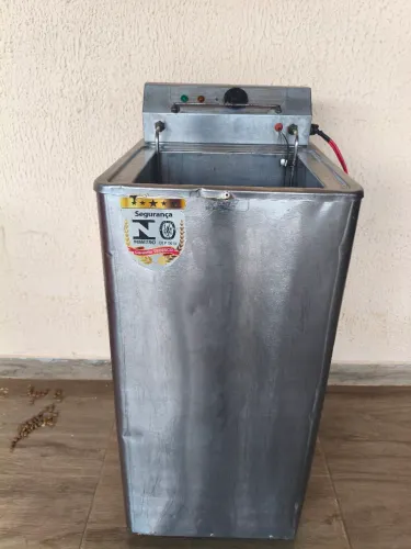 Vende se fritadeira elétrica agua e óleo
