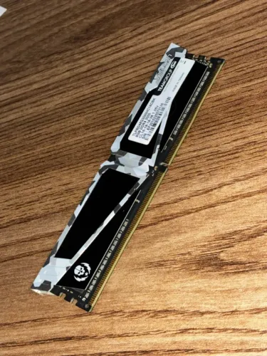Memoria DDR4 8GB - 3000Mhz CL16