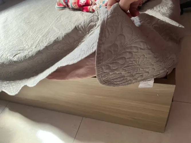 BASE DE CAMA- MADEIRA, de casal com duas gavetas nas laterais