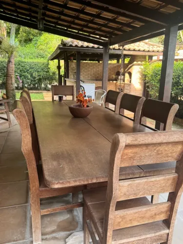 Mesa de madeira maciça 8 lugares 