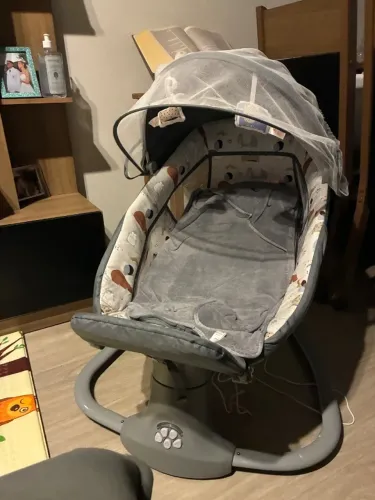 Cadeira de Bebê com Balanço Automático