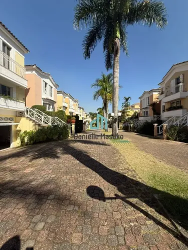 Casa em Condomínio Fechado com 4 Suítes - GRANJA JULIETA/ALTO DA BOA VISTA