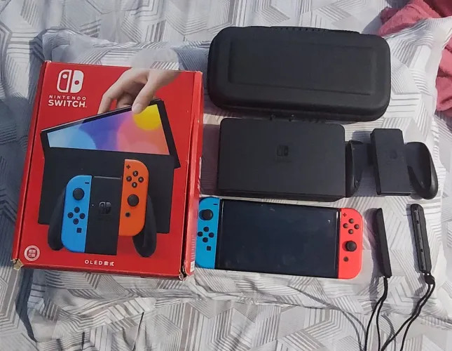 Nintendo Switch Oled 64gb SEM carregador