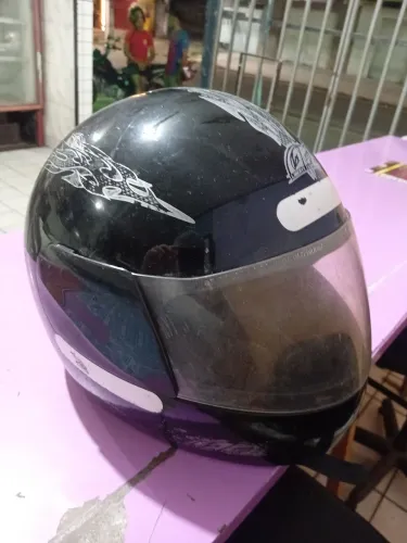 Capacete