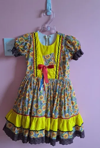 Vestido junino - amarelo