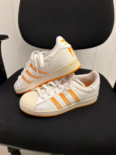 Tênis Adidas Superstar 35