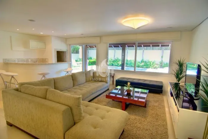 Casa para vender na Praia Mole com 6 quartos
