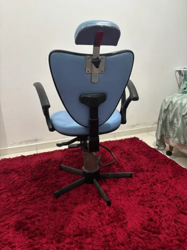 Cadeira de barbeiro ou cabeleireiro