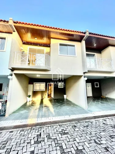 Sobrado à venda no Jardim Carvalho  conforto e praticidade para sua família!