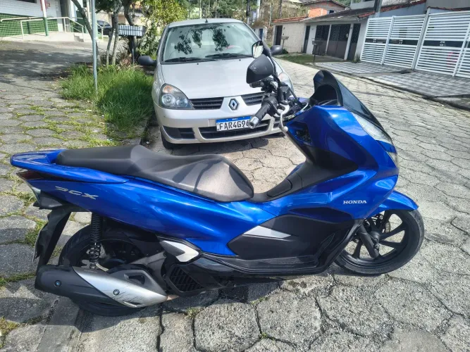 Moto em excelente estado