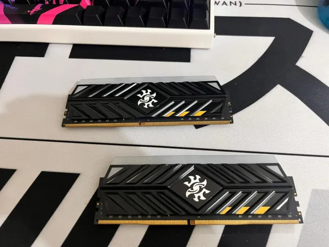 Memória Ram XPG x Tuf Gaming ARGB